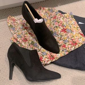 Madden Girl - Sangriia suede heeled bootie 8.5